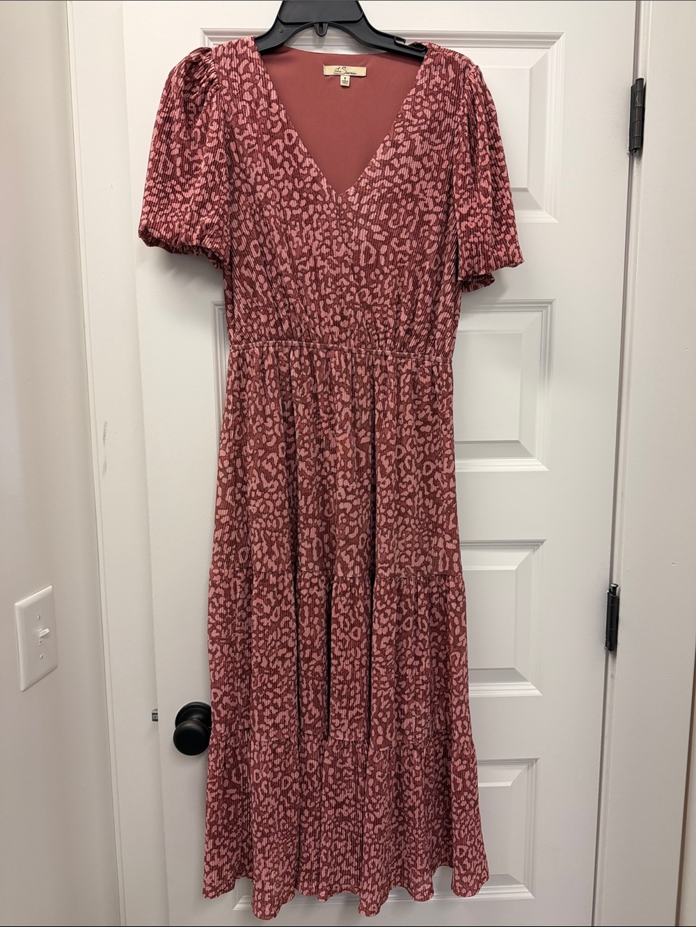 Leopard-Print V-Neck Maxi Dress in Dusty Rose